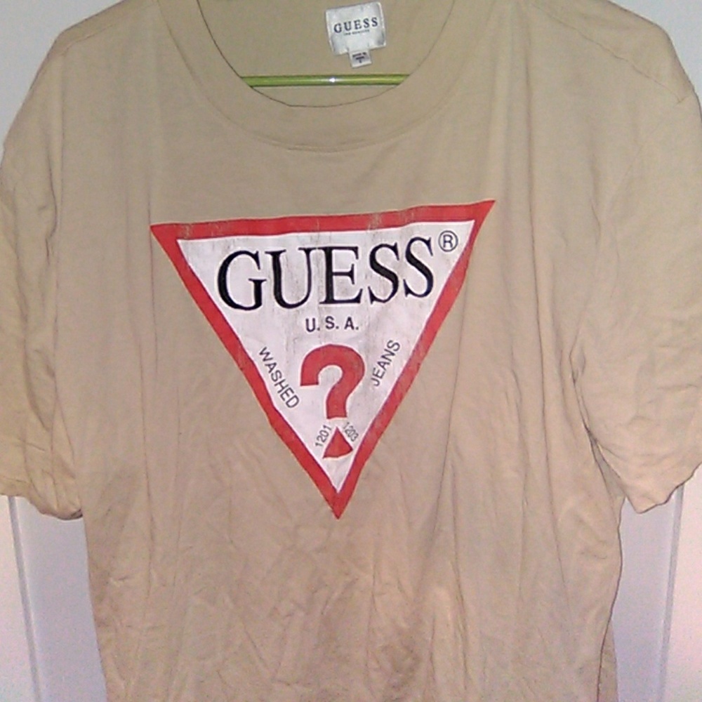 Vintage style guess tee